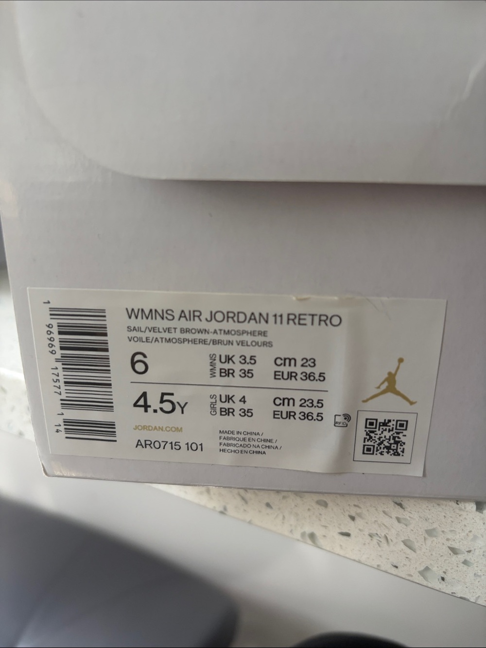 Jordan WMNS Air Jordan 11 Retro - Sail & Velvet Brown
